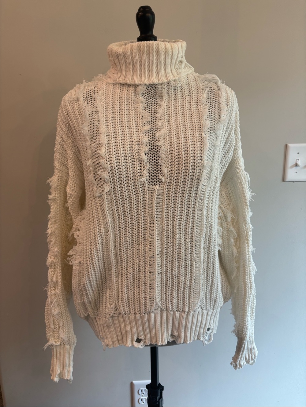 Daytrip Cream Distressed Turtleneck Sweater 0196